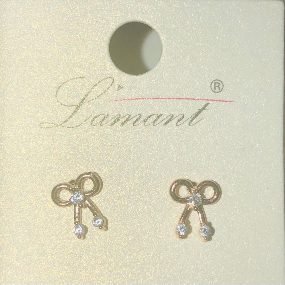 NWT rose gold bow earrings with rhinestones